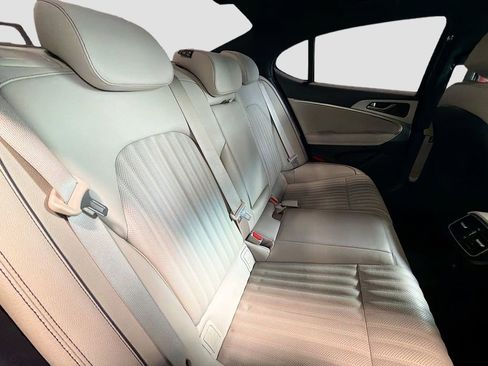 Used 2023 Genesis G70 2.0T w/ Sport Prestige Package image 27