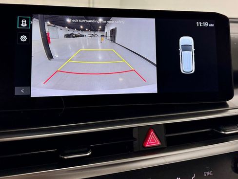 Used 2024 Kia Sorento EX w/ Panoramic Sunroof Package image 5