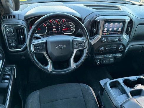 Used 2019 Chevrolet Silverado 1500 LT Trail Boss w/ Bed Protection Package AWD/4WD image 17