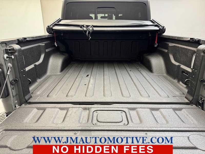 Used 2021 Jeep Gladiator Sport AWD/4WD image 11