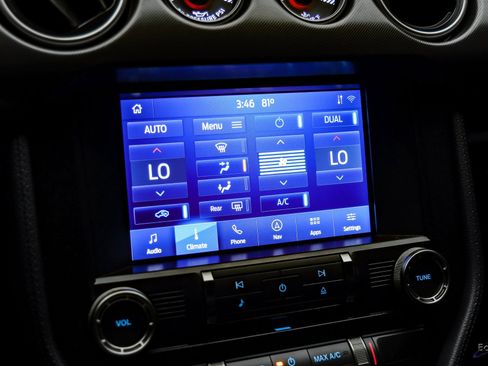 Used 2022 Ford Mustang Shelby GT500 w/ Technology Package image 49