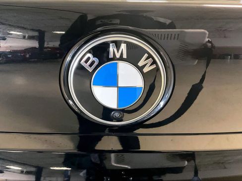 Used 2025 BMW 740i image 31