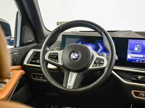 Certified 2024 BMW X7 xDrive40i w/ M Sport Package AWD/4WD image 12