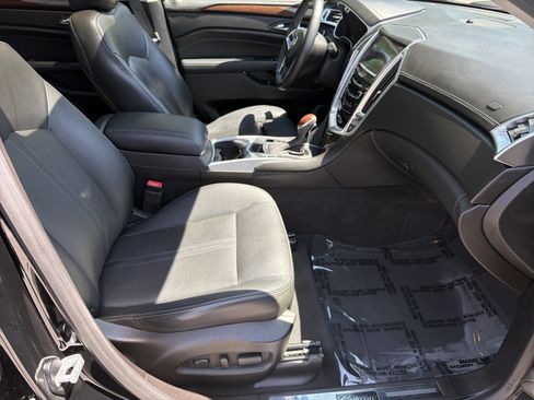 Used 2016 Cadillac SRX Luxury FWD image 14