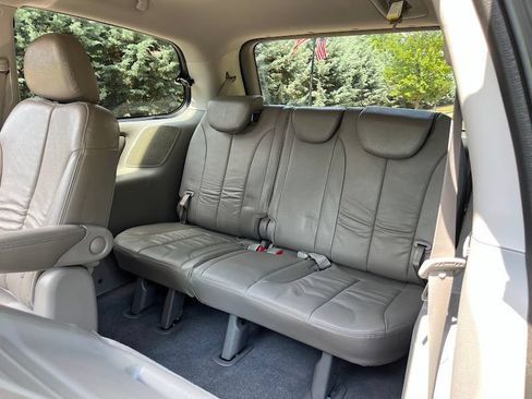 Used 2014 Kia Sedona EX w/ Luxury Package FWD image 41