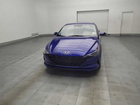 Used 2023 Hyundai Elantra SEL w/ Preferred Accessory Package FWD image 15