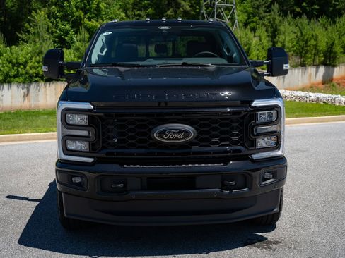 New 2026 Ford F350 Lariat w/ Black Appearance Package AWD/4WD image 8