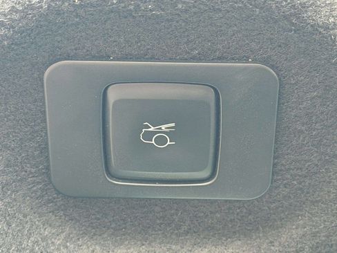 Used 2016 Lincoln MKZ Hybrid w/ Equipment Group 600A Reserve image 20