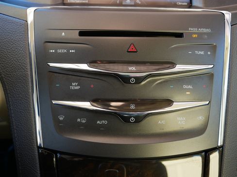 Used 2015 Lincoln MKS w/ Equipment Group 101A image 23