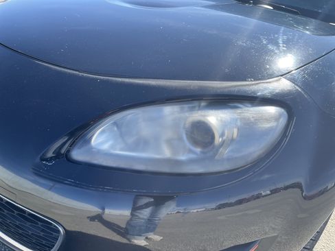 Used 2011 MAZDA MX-5 Miata Touring image 10