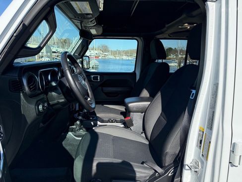 Certified 2021 Jeep Wrangler Sport S image 9