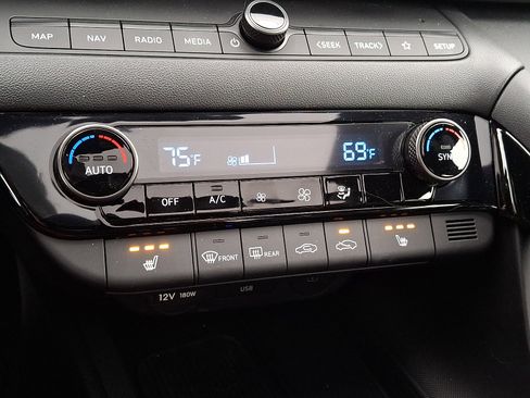 Used 2025 Hyundai Elantra N image 16