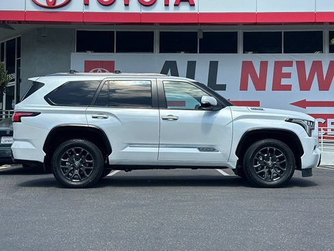 Used 2025 Toyota Sequoia Platinum w/ Tow Technology Package AWD/4WD image 6
