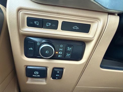 Used 2021 Ford F150 Lariat w/ Trailer Tow Package AWD/4WD image 28