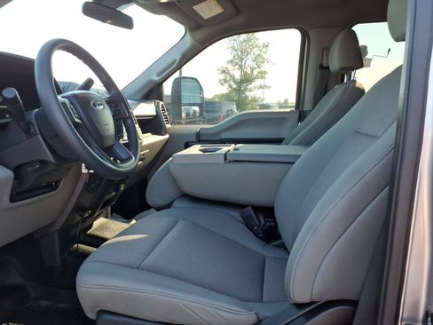 Used 2022 Ford F250 XL RWD image 10