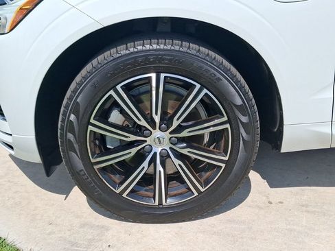 Used 2021 Volvo XC60 T8 Inscription w/ Advanced Package AWD/4WD image 3