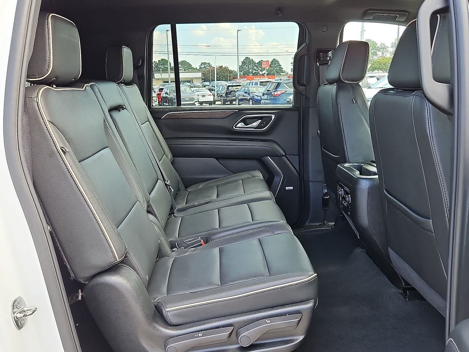 Certified 2024 Chevrolet Suburban Premier AWD/4WD image 32