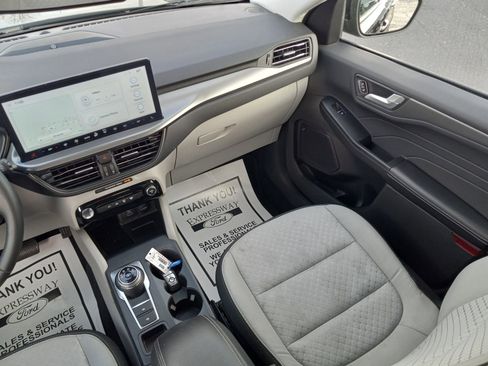 Used 2023 Ford Escape Active w/ Tech Pack #2 AWD/4WD image 18