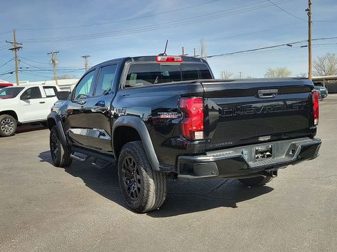 Used 2023 Chevrolet Colorado Trail Boss w/ Technology Package image 3