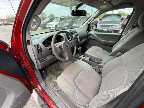 Used 2014 Nissan Frontier SV w/ SV Value Truck Package image 19