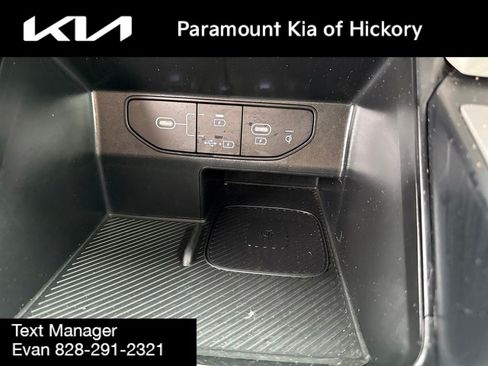 Used 2025 Kia Sorento S w/ Panoramic Sunroof Package FWD image 28