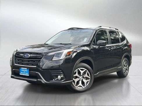 Certified 2023 Subaru Forester Premium AWD/4WD image 1