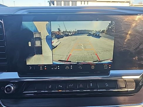 Used 2024 GMC Sierra 2500 SLT w/ SLT Premium Package image 24