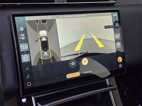 Certified 2024 Land Rover Range Rover Velar Dynamic SE image 25