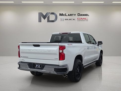 Used 2022 Chevrolet Silverado 1500 LTZ w/ LTZ Convenience Package II AWD/4WD image 14