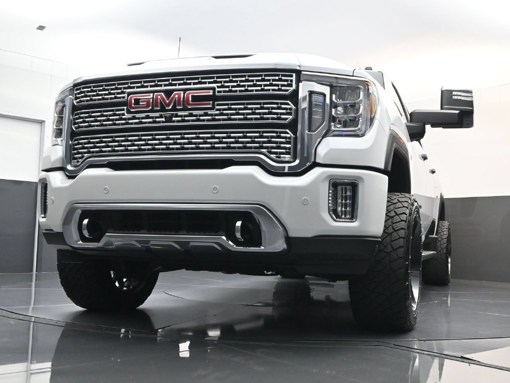 Used 2020 GMC Sierra 2500 Denali w/ Denali Ultimate Package AWD/4WD image 30