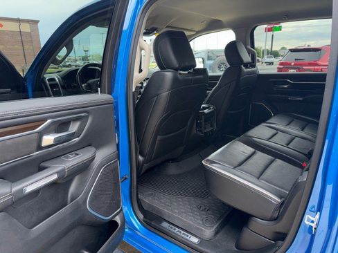 Used 2022 RAM 1500 Laramie AWD/4WD image 15