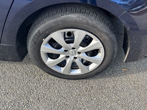 Used 2024 Toyota Corolla LE image 19