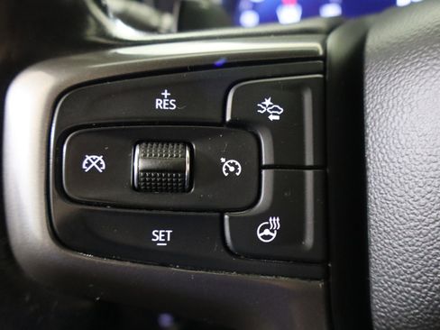 Used 2022 Chevrolet Silverado 1500 ZR2 w/ Technology Package image 29