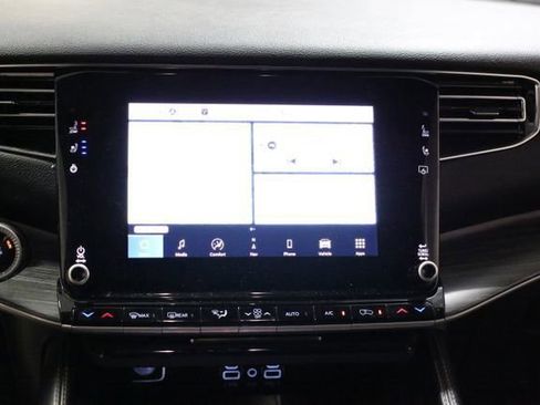 Used 2023 Jeep Wagoneer L Series II image 12