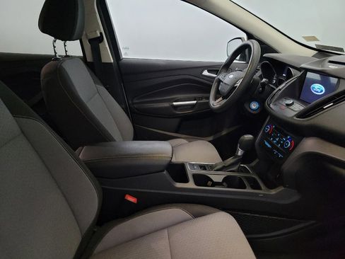 Used 2017 Ford Escape SE w/ Equipment Group 201A AWD/4WD image 21