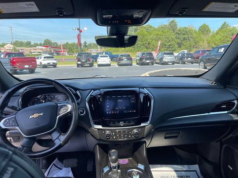 Used 2023 Chevrolet Traverse High Country AWD/4WD image 15