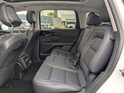 New 2026 Lincoln Nautilus Reserve AWD/4WD image 14
