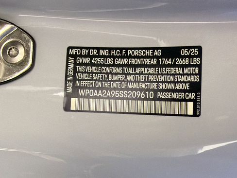 Certified 2025 Porsche 911 Carrera T RWD image 20
