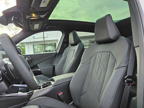 New 2026 BMW X3 xDrive30 w/ Premium Package image 25