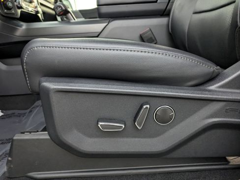 New 2025 Ford F150 Lariat w/ Equipment Group 502A High image 27