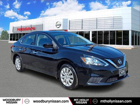 Certified 2019 Nissan Sentra S FWD image 1