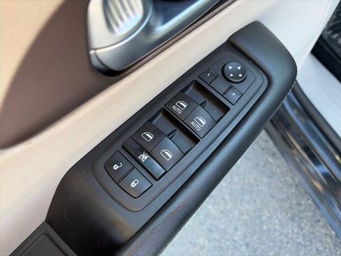 Used 2023 Chrysler Voyager LX FWD image 26