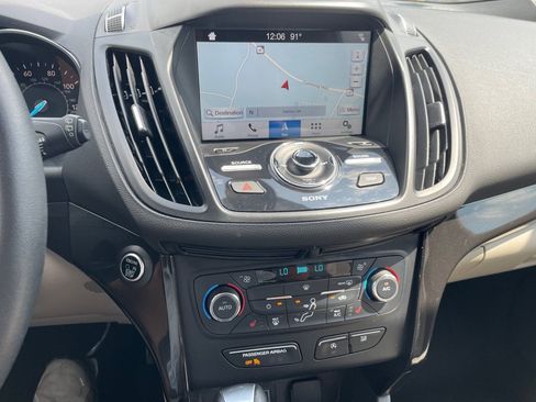 Used 2017 Ford Escape Titanium FWD image 14