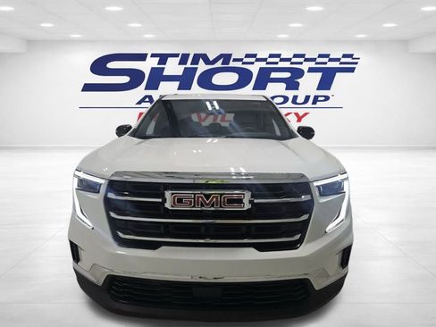 Used 2025 GMC Acadia Elevation image 2