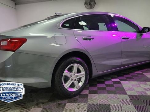 Used 2024 Chevrolet Malibu LT FWD image 7