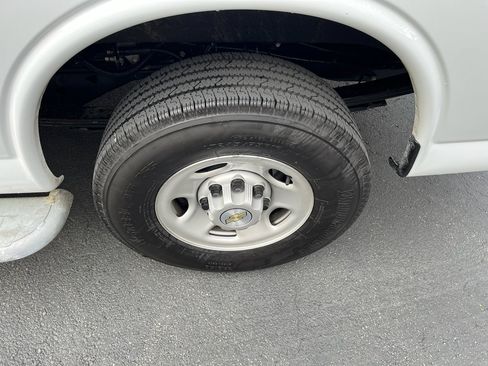 Used 2024 Chevrolet Express 2500 w/ Driver Convenience Package image 11