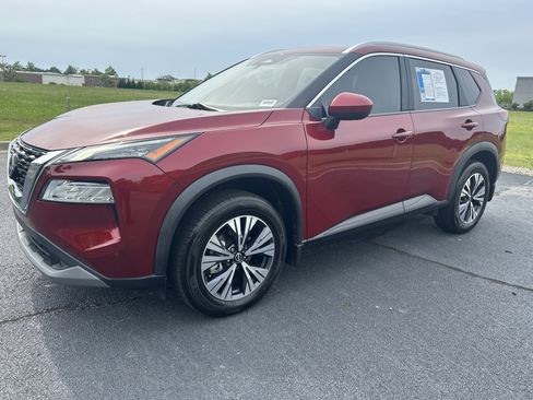 Used 2023 Nissan Rogue SV w/ SV Premium B Package FWD image 8