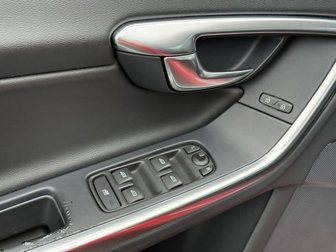 Used 2017 Volvo S60 T5 Dynamic w/ Vision Package AWD/4WD image 17