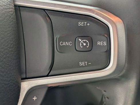 Used 2020 RAM 1500 Big Horn AWD/4WD image 16