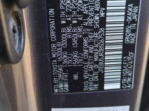 Used 2011 Toyota 4Runner SR5 image 35